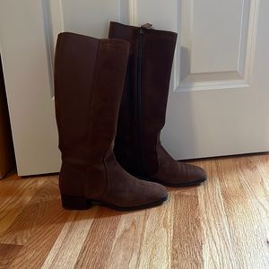 High chestnut suede boots, with elastic band for comfort. Square toe